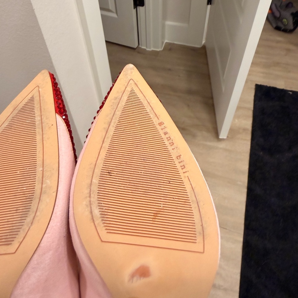 Gianni Bini Pink Suede Heels with Red Rhinestone Heart Toe – Valentine’s - Picture 7 of 8